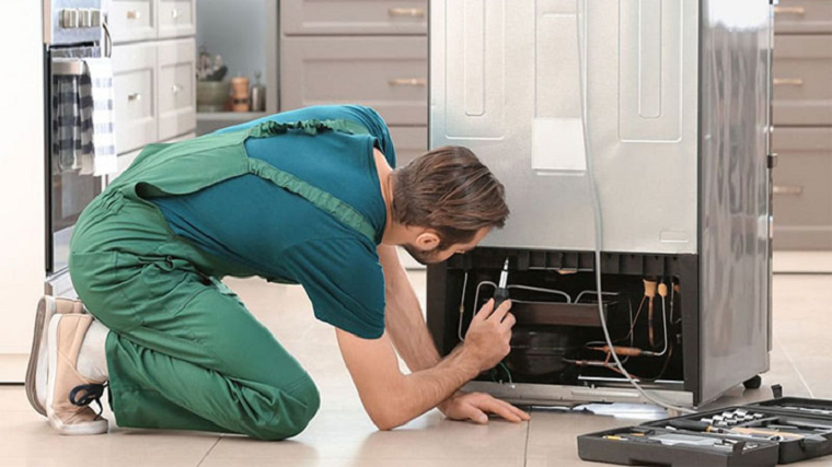 Bảo dưỡng định kỳ - Cách ngăn ngừa lỗi tủ lạnh Hitachi nội địa